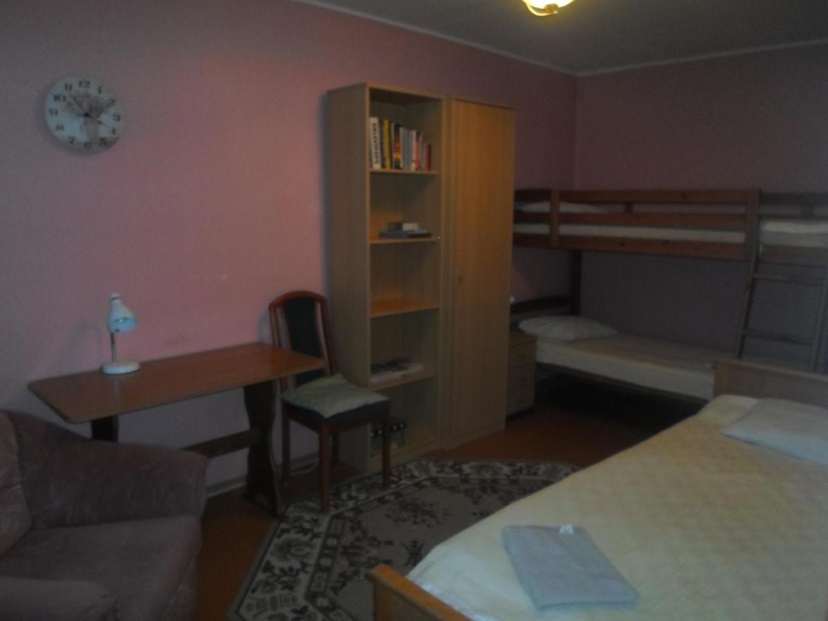 Rogosi Külaliskorter Ruusmäe Exterior foto